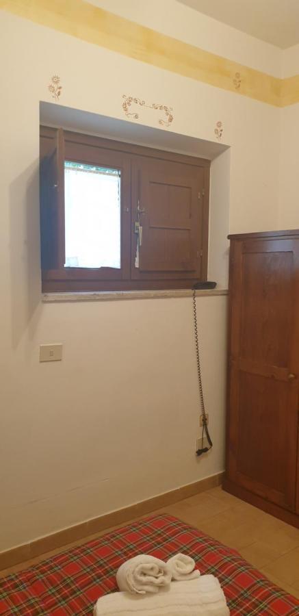 Lh Albergo Il Paradiso เปสกัสเซโรลี ภายนอก รูปภาพ