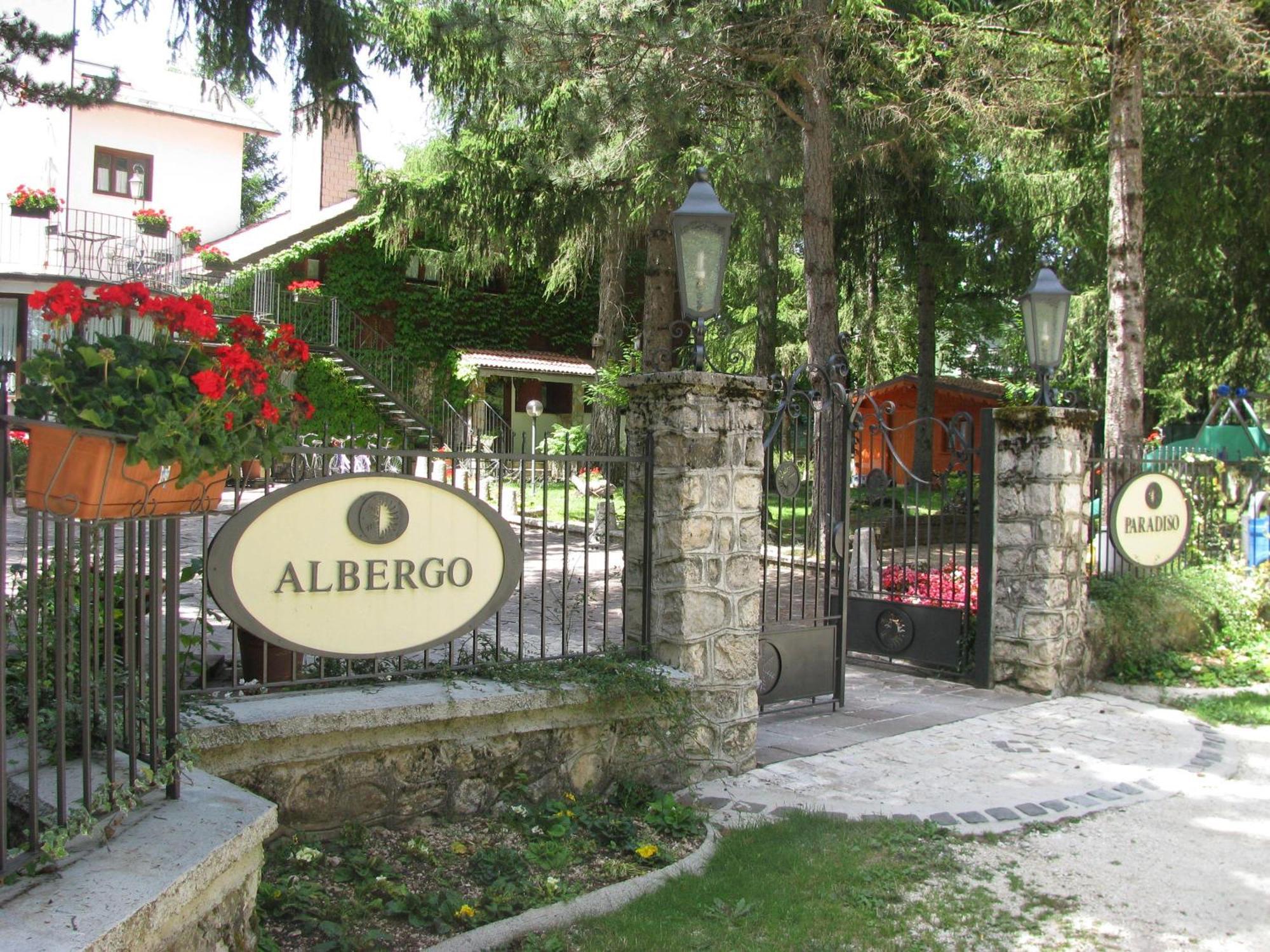 Lh Albergo Il Paradiso เปสกัสเซโรลี ภายนอก รูปภาพ