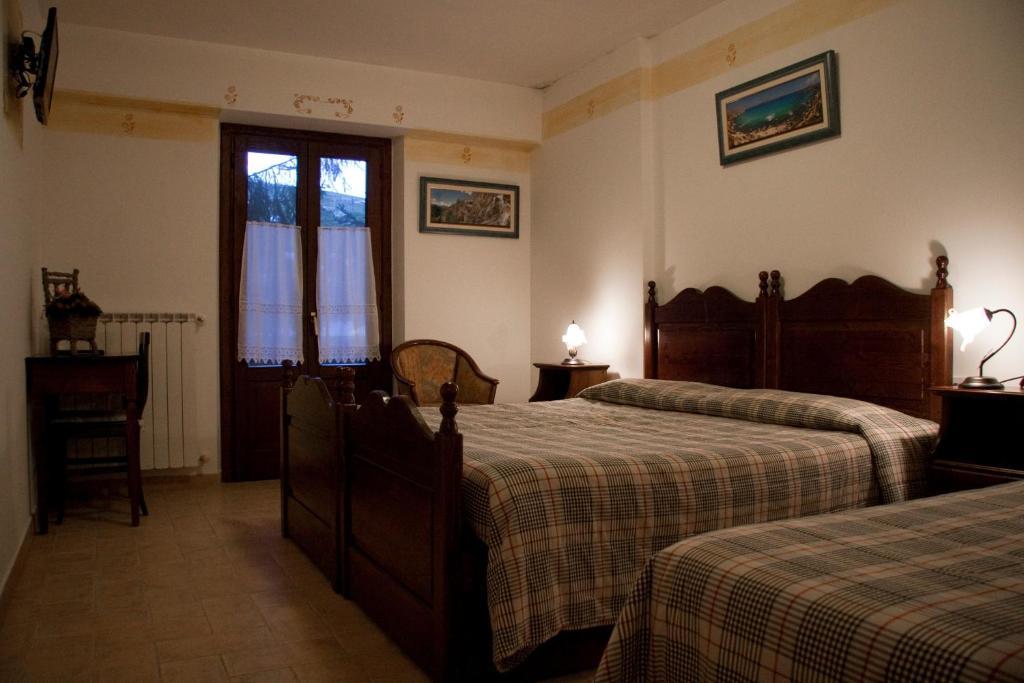 Lh Albergo Il Paradiso เปสกัสเซโรลี ภายนอก รูปภาพ