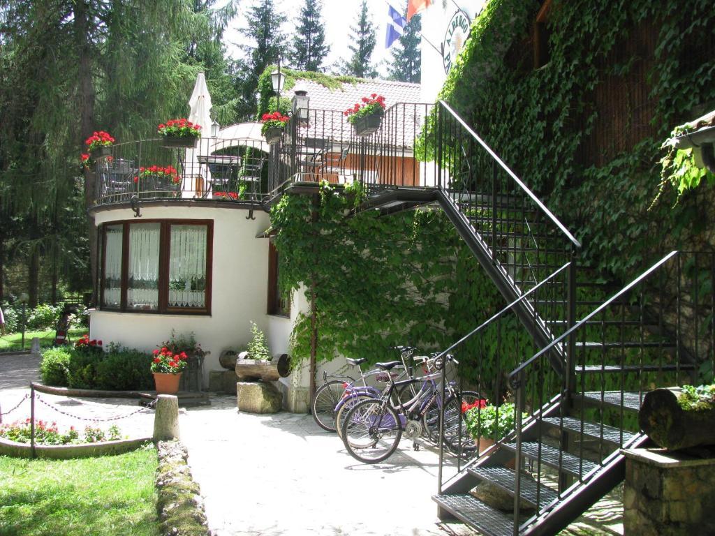 Lh Albergo Il Paradiso เปสกัสเซโรลี ภายนอก รูปภาพ